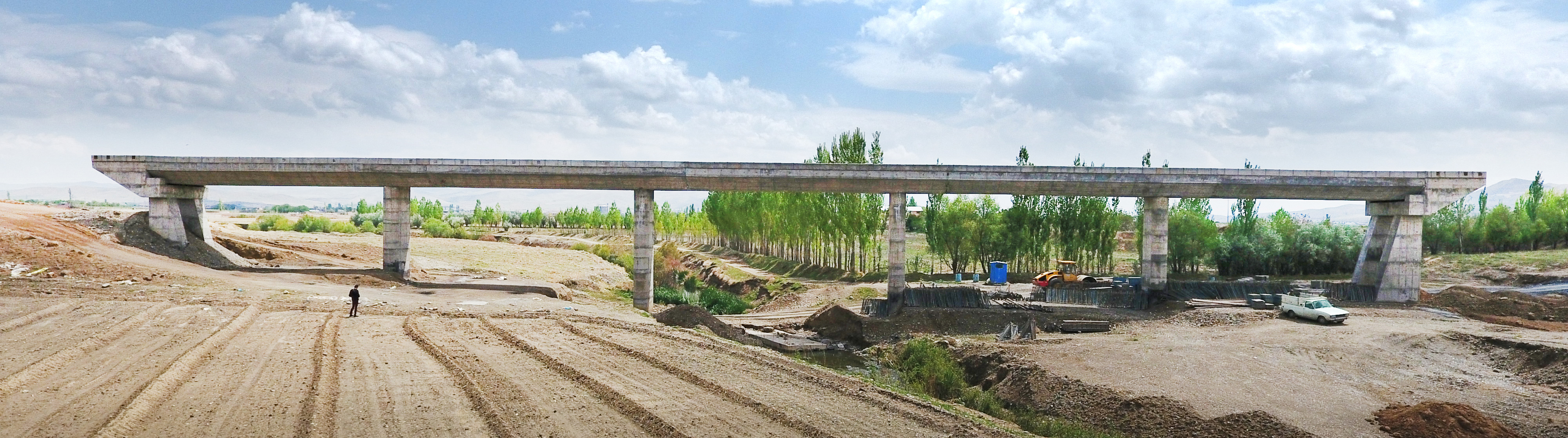 عملیات اجرایی زیرسازی قطعه 5 راه آهن اصفهان - ازنا